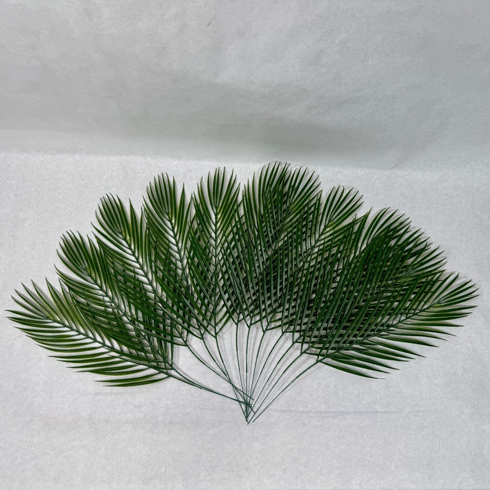15 Faux Palm Leaves - Floral Greenery